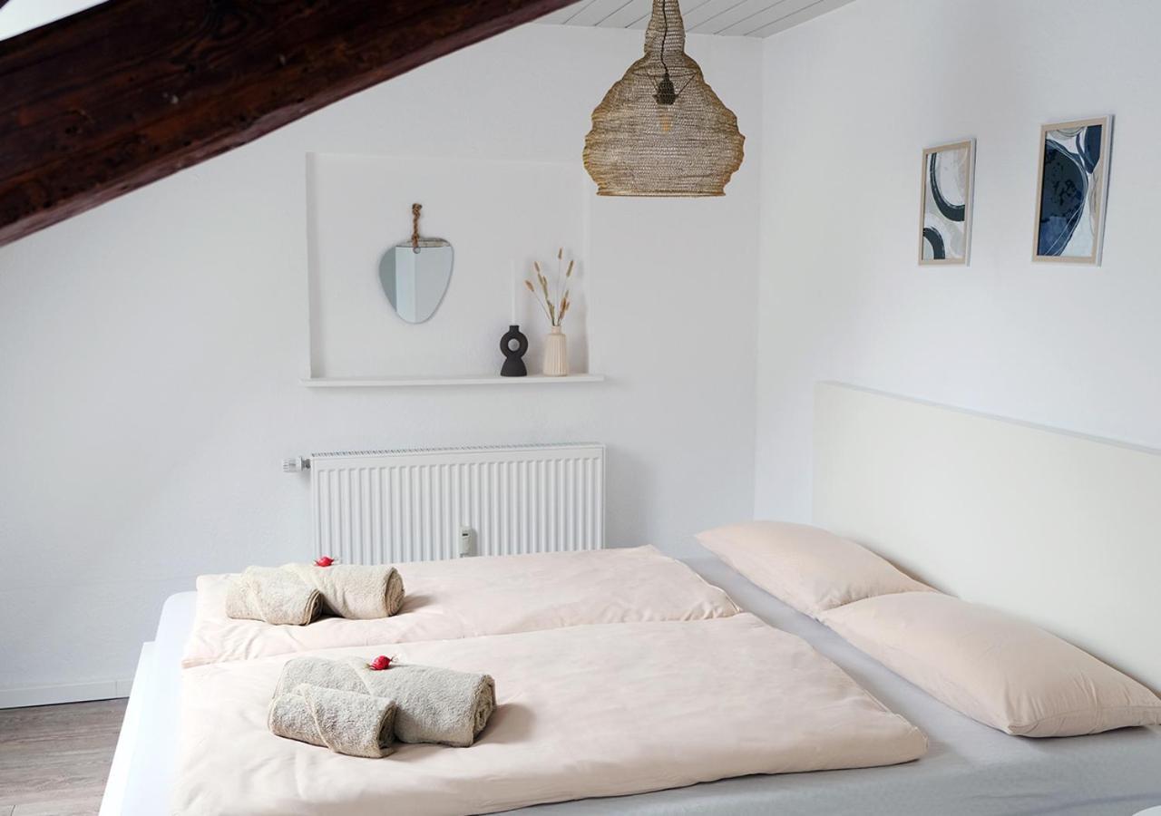 Casa Luxe - 80Qm - Stadtmitte - Familienfreundlich - Parkplatz - 5Km Zum Legoland Günzburg Buitenkant foto